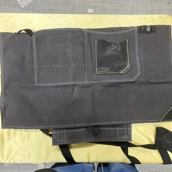 NWOT APRON CANVIS - Picture 2 of 2